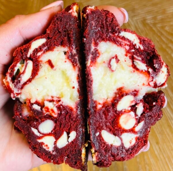 Red velvet cream cheese cookie