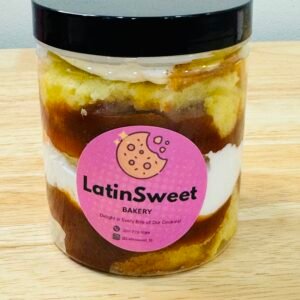 Jar dulce de leche Dominican cake