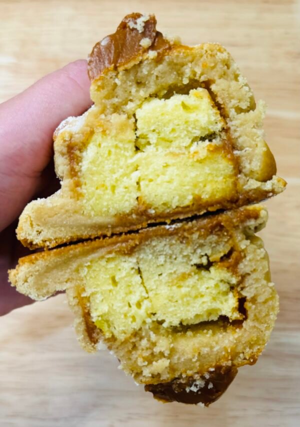 Dominican cake dulce de leche cookie